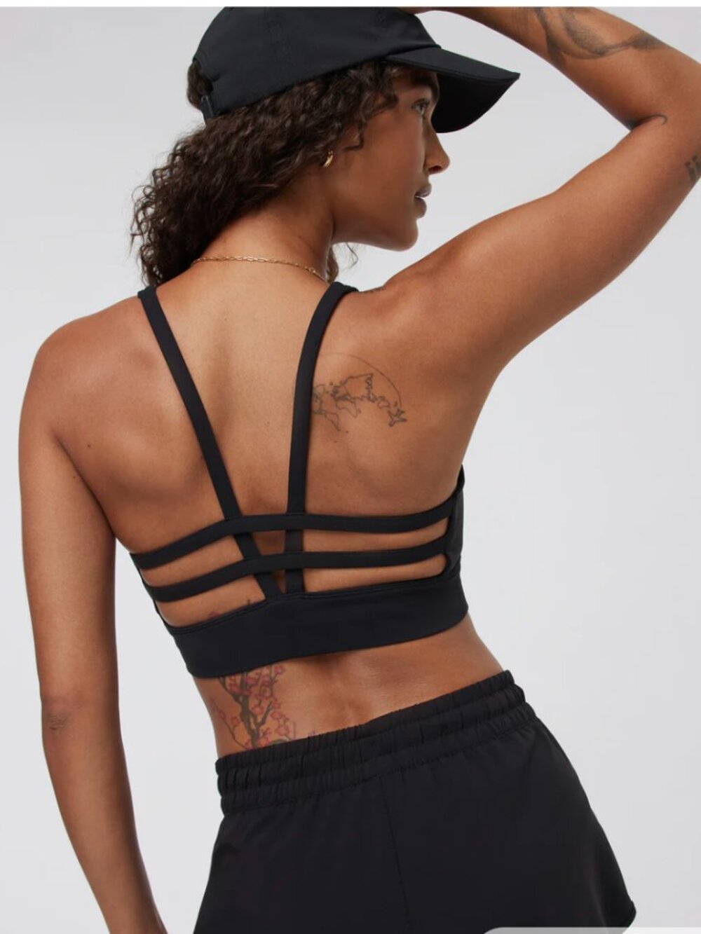 Vuori - Yosemite Longline Bra  in Black - Size L